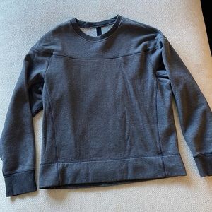 NWOT mens Lululemon yoga sweatshirt medium charcoal
